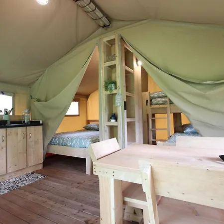 Tente Lodge Ferme Carrique * Tardets-Sorholus